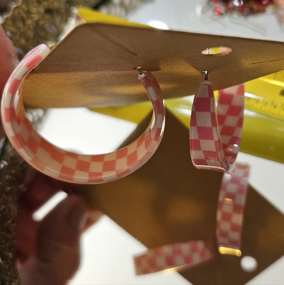 Checkerboard Pink Hoop Earrings - Picture 4 of 4